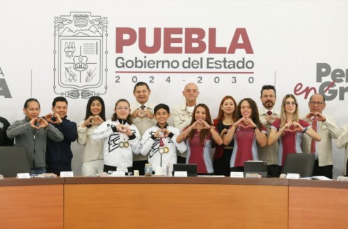 La UDEP presenta su escudo: identidad, valores y visión de futuro