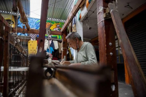Tlaxcala y Puebla, líderes en empleo textil y tradición de tejido