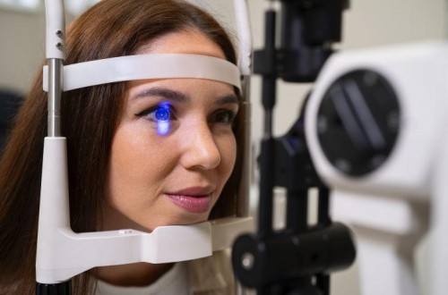 Esta enfermedad de los ojos puede llevarte a un trasplante de córnea si no la detectas a tiempo