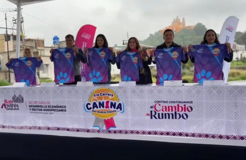 Presentan medalla y playera oficial para la Primera Carrera Canina San Andrés Cholula 2025