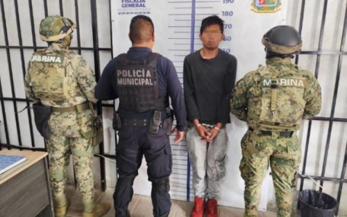 Robo frustrado en Villas de Amozoc termina con dos detenidos