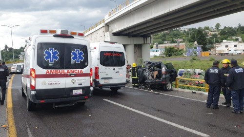 Tráiler provoca aparatosa carambola en "El Molinito"; varios heridos y vehículos destrozados