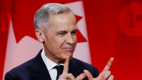 Carney califica aranceles de Trump como “ataque directo” y advierte represalias
