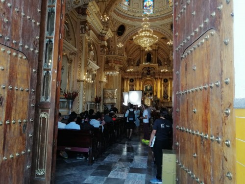 San Pedro Cholula, escenario de “Los Hilos del Pasado”, la nueva telenovela del Güero Castro