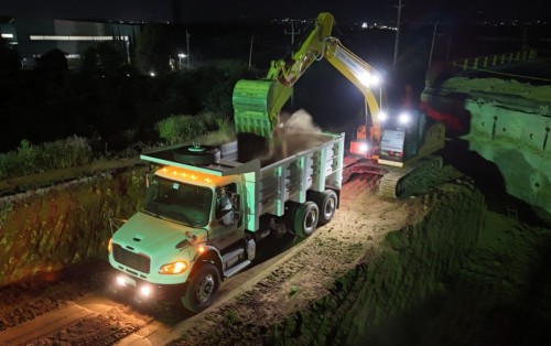 Avances en la carretera al Aeropuerto Hermanos Serdán