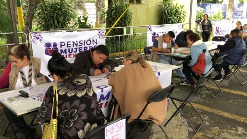 Pensión Mujeres Bienestar 2025: fechas, pagos y entrega de tarjetas