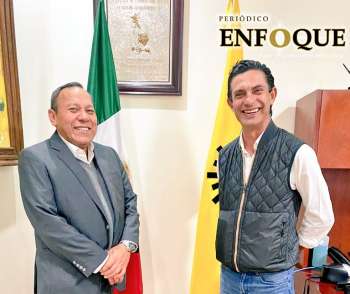 Dirigente del PRD Puebla se reúne con el Presidente Nacional del propio Sol Amarillo.