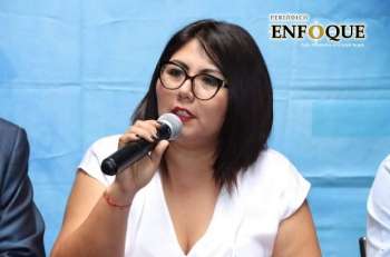 La dirigente del PAN Puebla acusa al gobierno estatal de controlar el gasto público de los partidos políticos.  