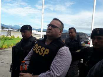 Javier Duarte obtiene nueva suspensión provisional contra nueva orden de aprehensión