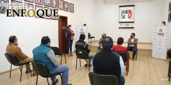 Cabecillas del PRI Puebla visitaron a sus militantes de Tepeaca. 