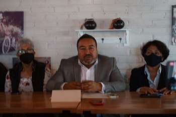 Alcalde de Xicohtzinco pide a Guardia Nacional intervenir en bloqueo carretero 