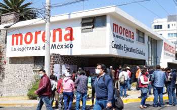 Militantes de Morena se inconforman por candidaturas y piden la destitución de Edgar Garmendia