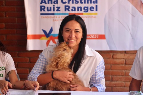 Clínica de bienestar animal para San Pedro Cholula propone Ana Cristina Ruiz