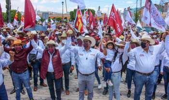 Con fuerza cierran campaña Sergio Céspedes y Abraham Martínez en Acatzingo 