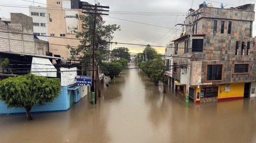 Identifican tres posibles casos de cólera tras inundaciones en Hidalgo