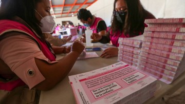 Confirma TEPJF inválida  la revocación de mandato por falta de votos