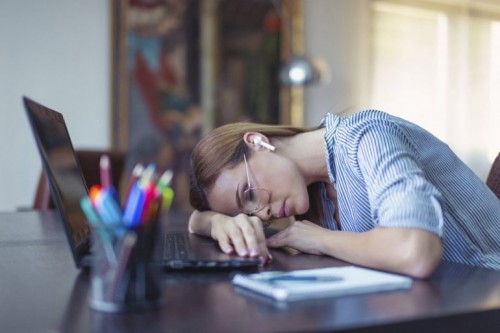 Por qué detestamos regresar a trabajar después de las vacaciones, según la ciencia 