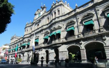 Pide Barbosa a Ayuntamiento de Puebla utilizar recursos con honradez y transparencia
