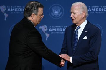 Ebrard tiene su primer encuentro con Biden y su esposa Jill Tracy en Cumbre de las Américas