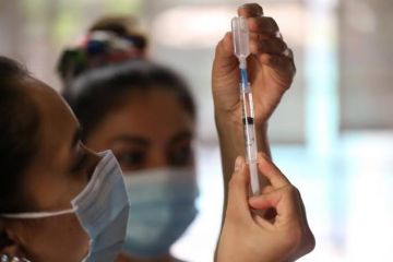 Personal de salud desconocía sobre extensión de caducidad de vacuna covid