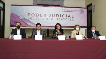 Firma TSJE convenio de colaboración con el secretario técnico del sistema anticorrupción de Tlaxcala