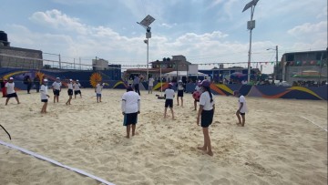 Inauguran en Calpulalpan cancha de voleibol de playa