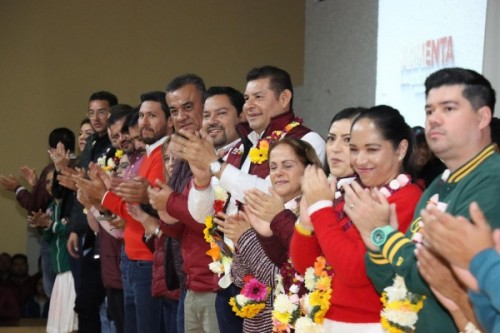 Armenta sigue sumando perfiles a su equipo político