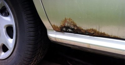 ¿Sabes cómo limpiar los conductos de desagüe de tu coche? Aquí te decimos cómo 