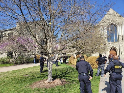 Tiroteos en EU: Mueren 6 niños y maestros en ataque a escuela cristiana en Nashville