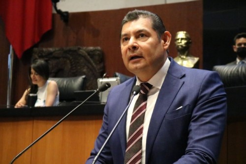 Rechaza Armenta haber recibido sueldo millonario en el Senado