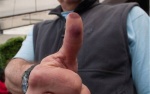 Evita compartir foto de tu pulgar después de votar 