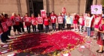 Madres de desaparecidos se manifiestan en Palacio de Gobierno en NL
