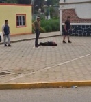 Rescatan a dos presuntos ladrones de ser linchados en límites de Texoloc y Nativitas