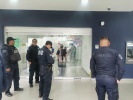 Sujetos armados asaltan a cuentahabiente al interior de banco en Panzacola, Papalotla