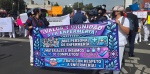 Enfermeros del IMSS protestan y bloquean Eje 3 en CDMX.