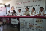 Foto: Cortesía Entrega de tarjetas de la Beca Rita Cetina en Tlaxcala.