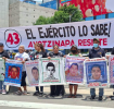 Foto: Cortesía Padres de los 43 normalistas durante una protesta por el caso Ayotzinapa.