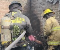 Coordinación intermunicipal de apagafuegos culmina con éxito incendio en Momoxpan