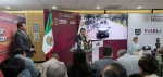 Elementos de seguridad durante un operativo contra el robo de hidrocarburos en Puebla.