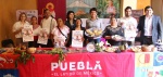 Cocineras tradicionales preparan platillos típicos en San Pedro Cholula.