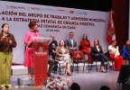 Gobernadora Lorena Cuéllar durante la presentación de la política de crianza positiva en Tlaxcala.