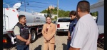 Foto: Cortesía Camión repartiendo agua potable en una colonia de Puebla.