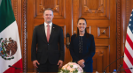 Foto: Cortesía Claudia Sheinbaum conversa con Jamieson Greer en Palacio Nacional.