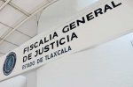 Fiscal especializado de la FGJE durante una conferencia de prensa.