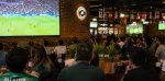 Foto: Cortesía Promocionales del Mundial retirados de un restaurante en México.