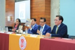 Foto: Cortesía Serafín Ortiz durante la presentación de su libro en la UATx.