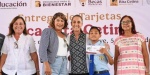 Claudia Sheinbaum durante entrega de tarjetas de la Beca Rita Cetina.