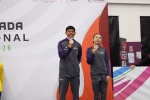 Foto: Cortesía Atletas de Tlaxcala celebran medalla en gimnasia de trampolín.