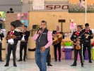 Ray Cuautli celebra a madres de familia en secundaria de San Andrés Cholula
