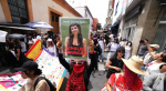 Estudiantes de la UAEM protestan durante desfile en Cuernavaca.
